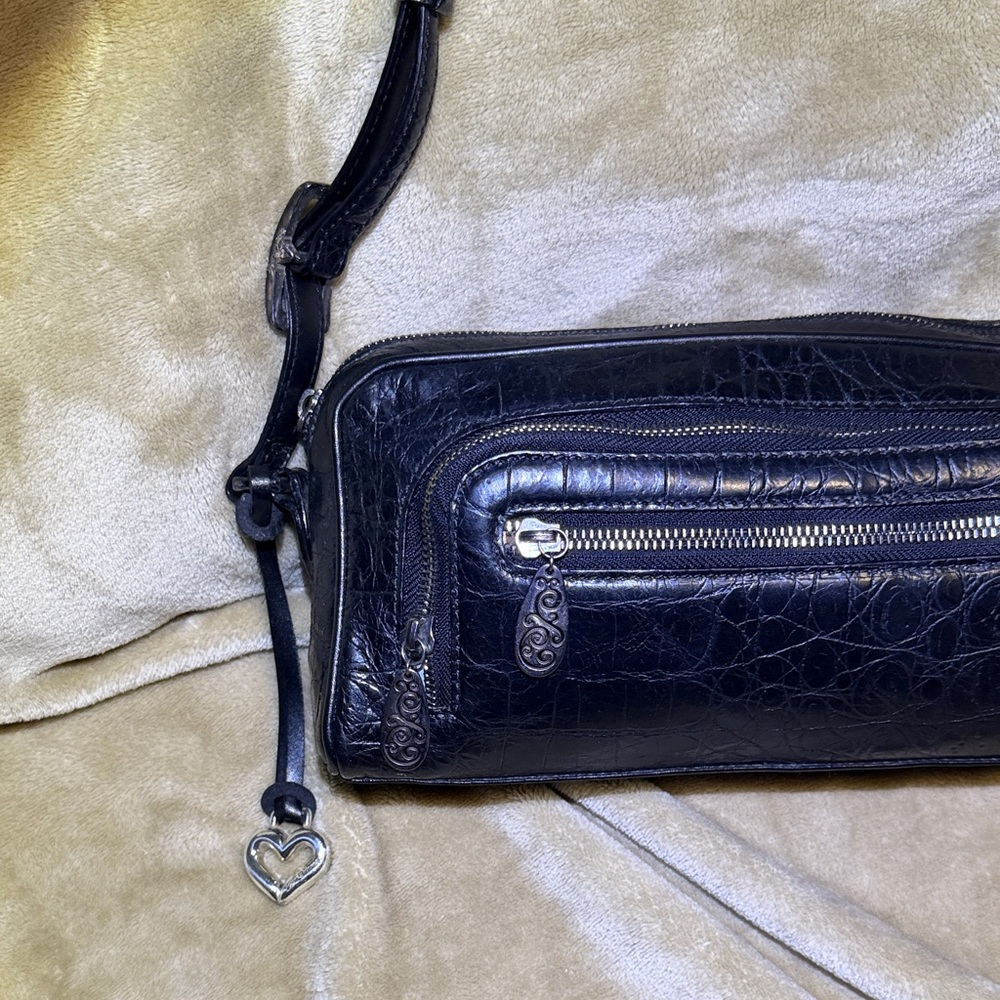 Vintage Brighton black leather embossed purse with plaid lining - Picture 2 of 11